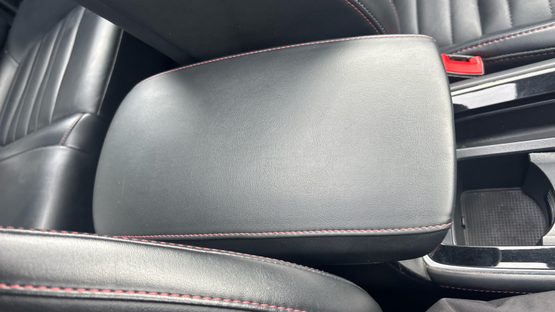 MG Hs 1.5 T-GDI Exclusive 5dr DCT Petrol Hatchback